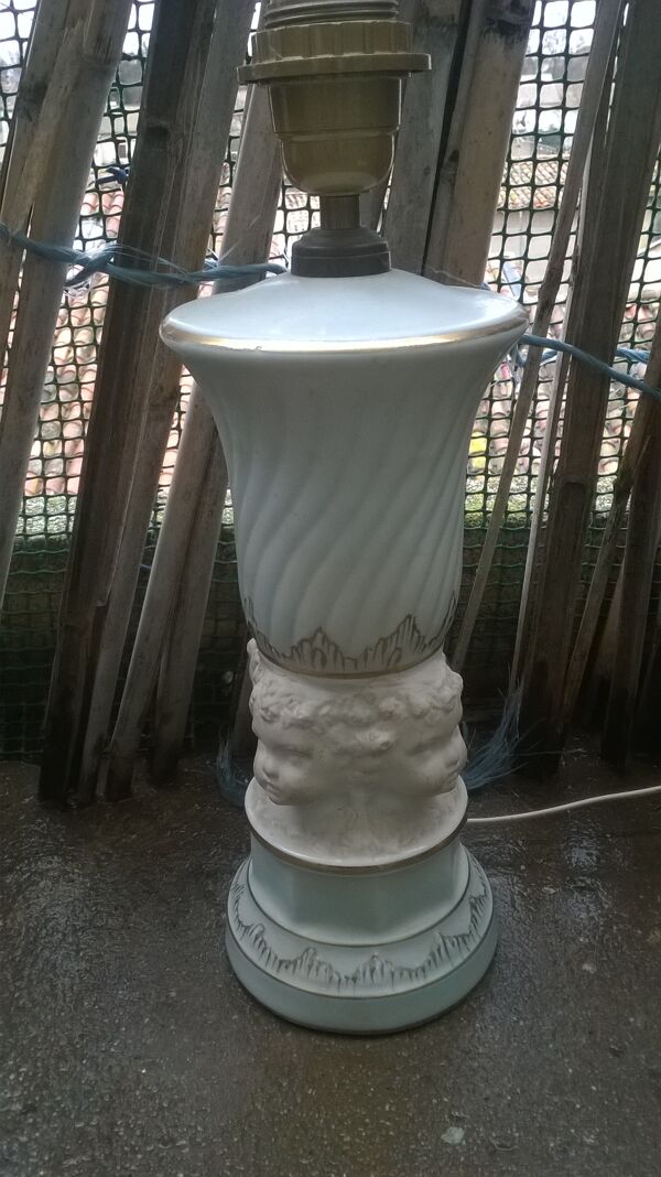 Pied de lampe de la manufacture des porcelaines d'art de Couleuvre