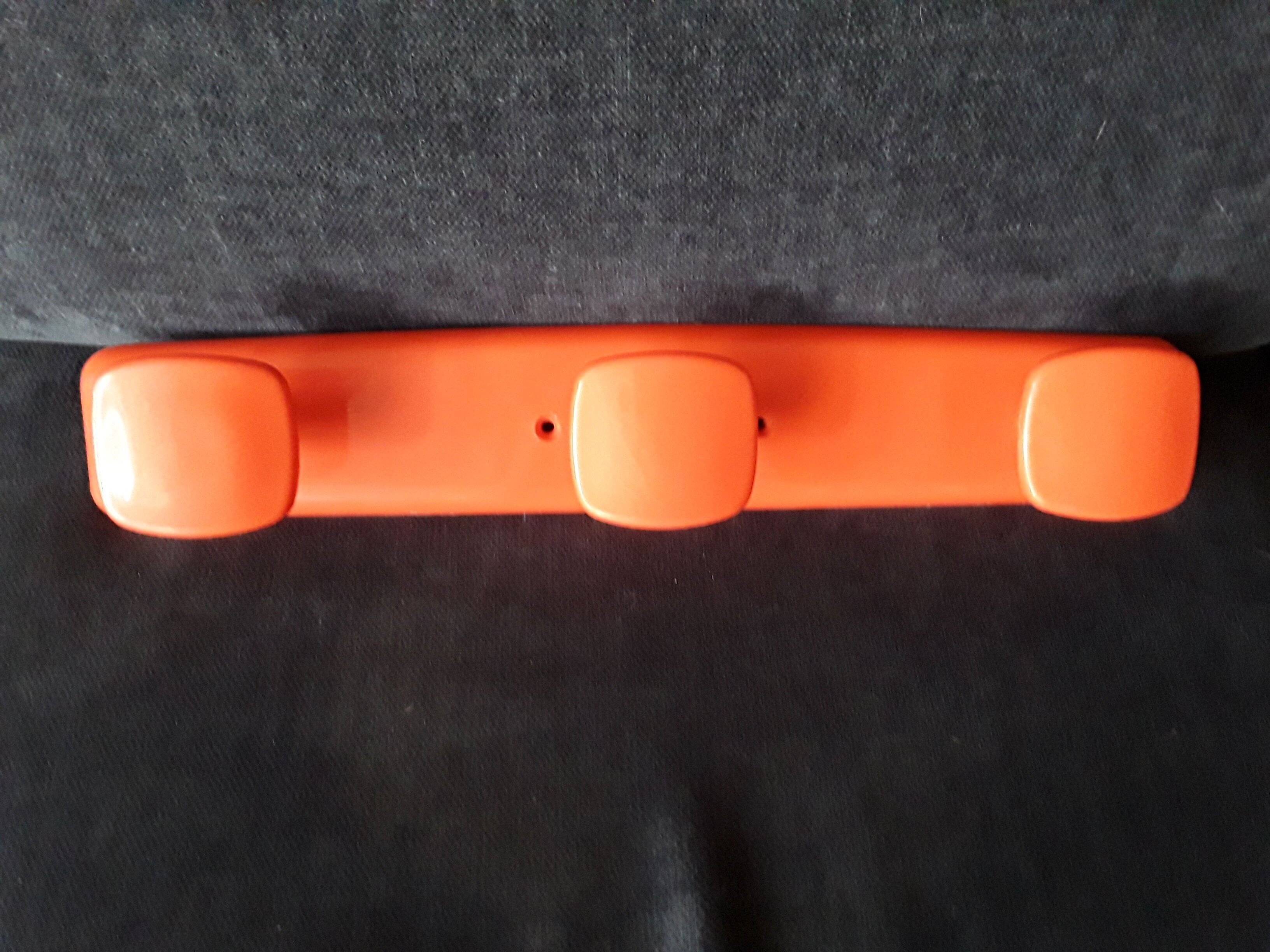 Porte manteau mural orange Syla 1970