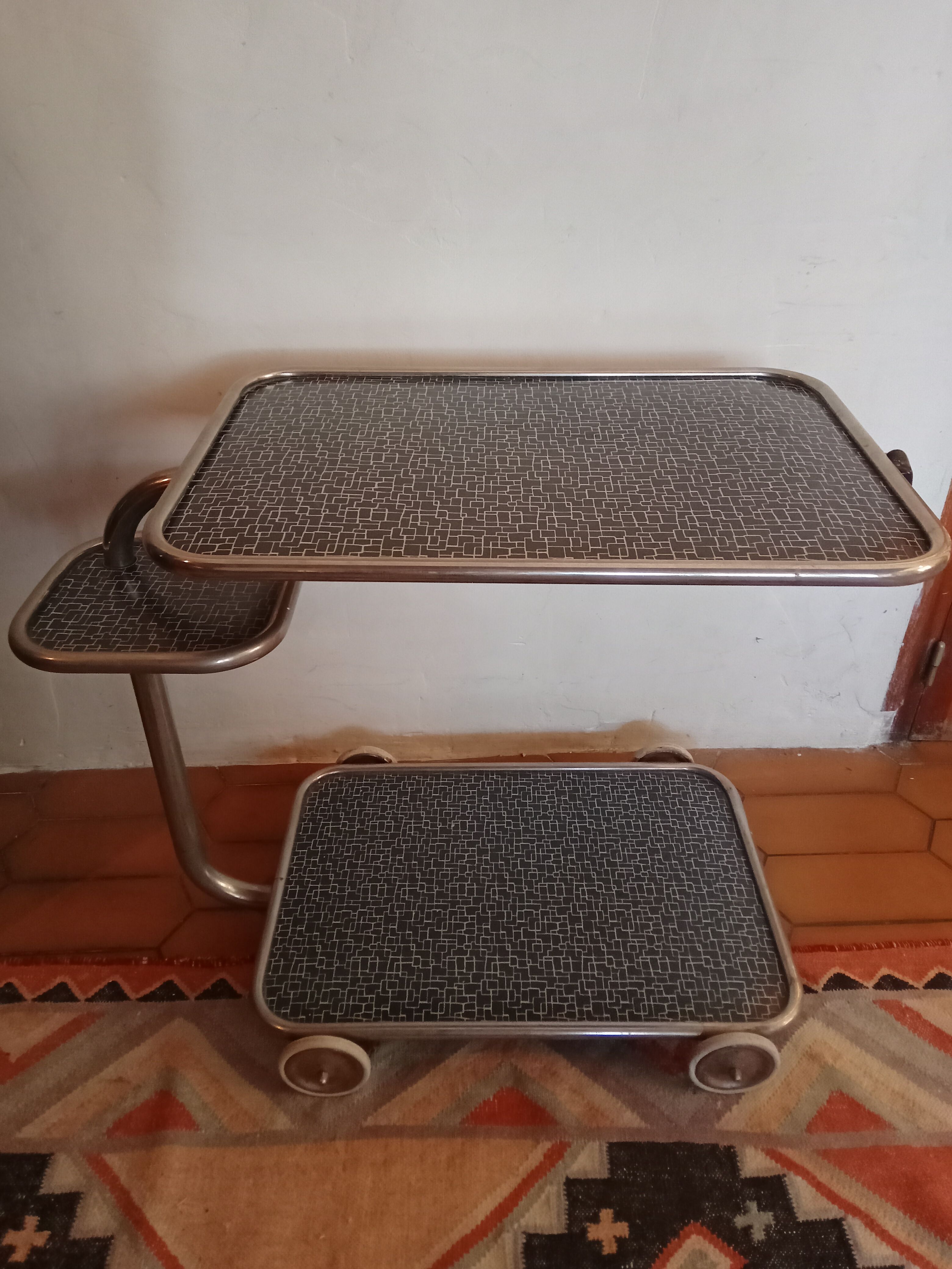 Vintage chrome service