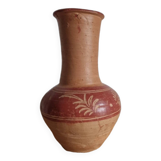 Old handcrafted terracotta vase