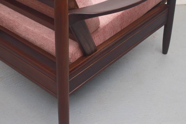Fauteuil années 1960 rose pâle, coussins neufs