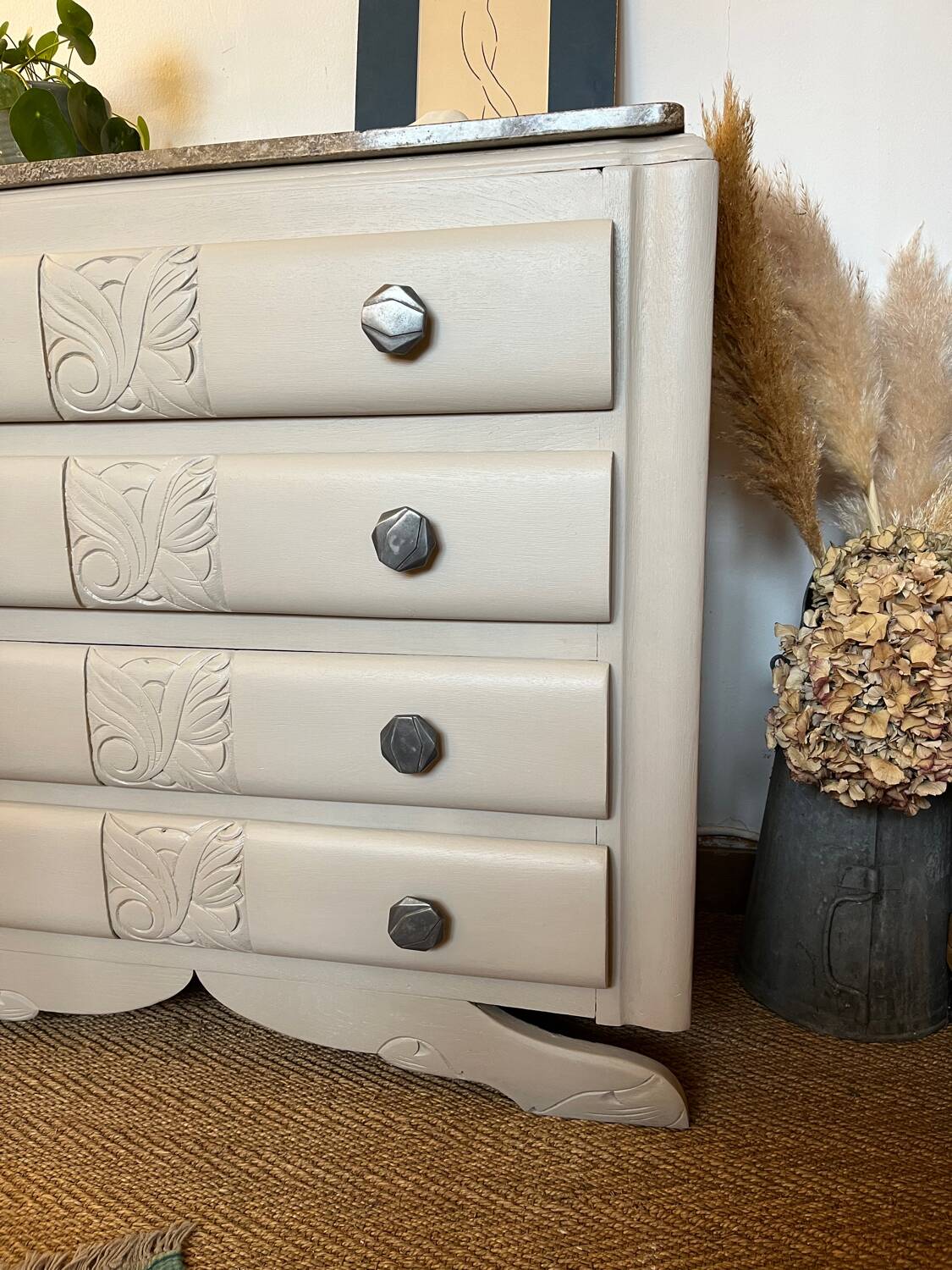 Vintage art deco chest of drawers in wood and marble mustache foot