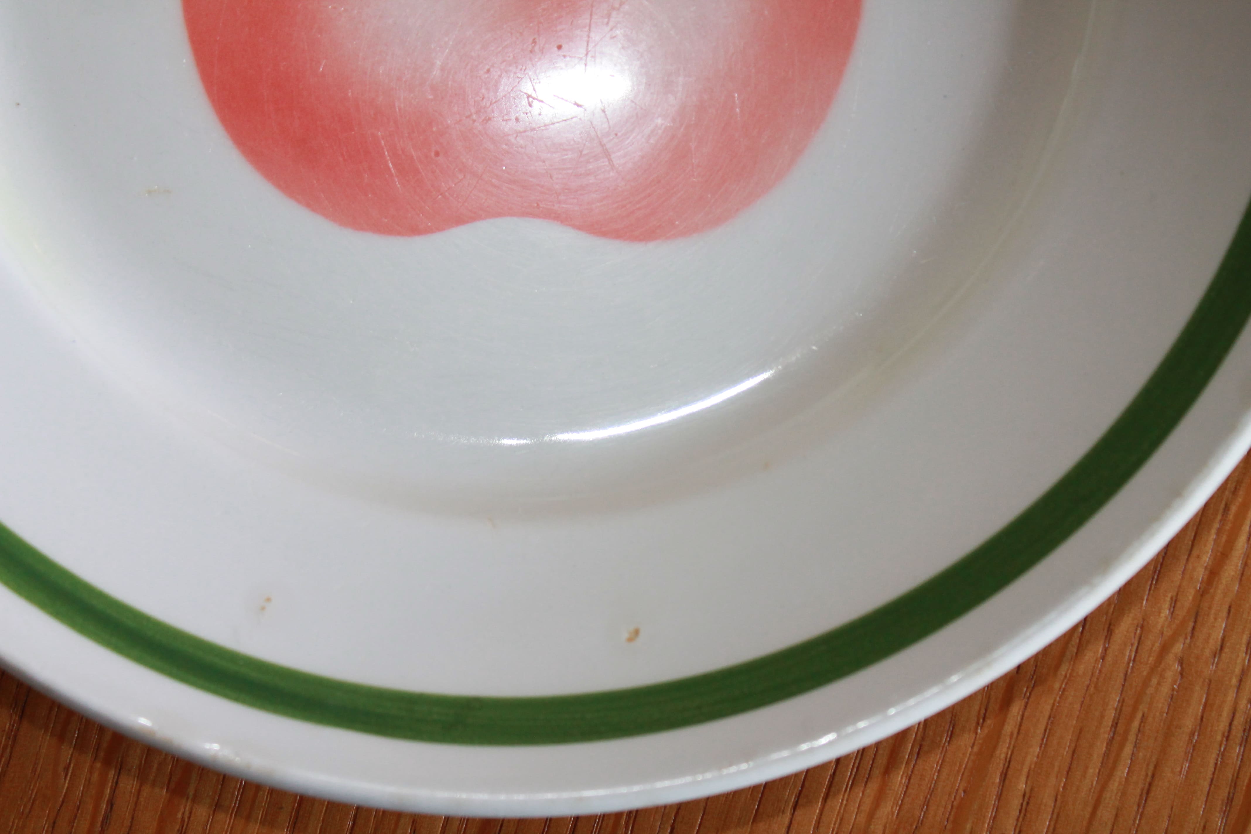 6 vintage apple plates