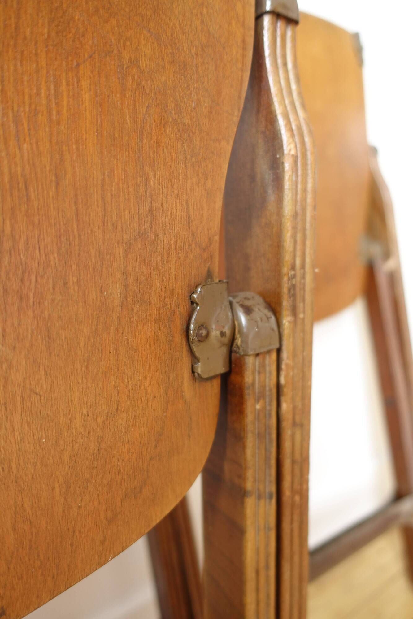 Paire de chaises pliantes en bois pliantes US ARMY seconde guerre mondiale