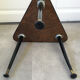 Table basse tripode pieds compas