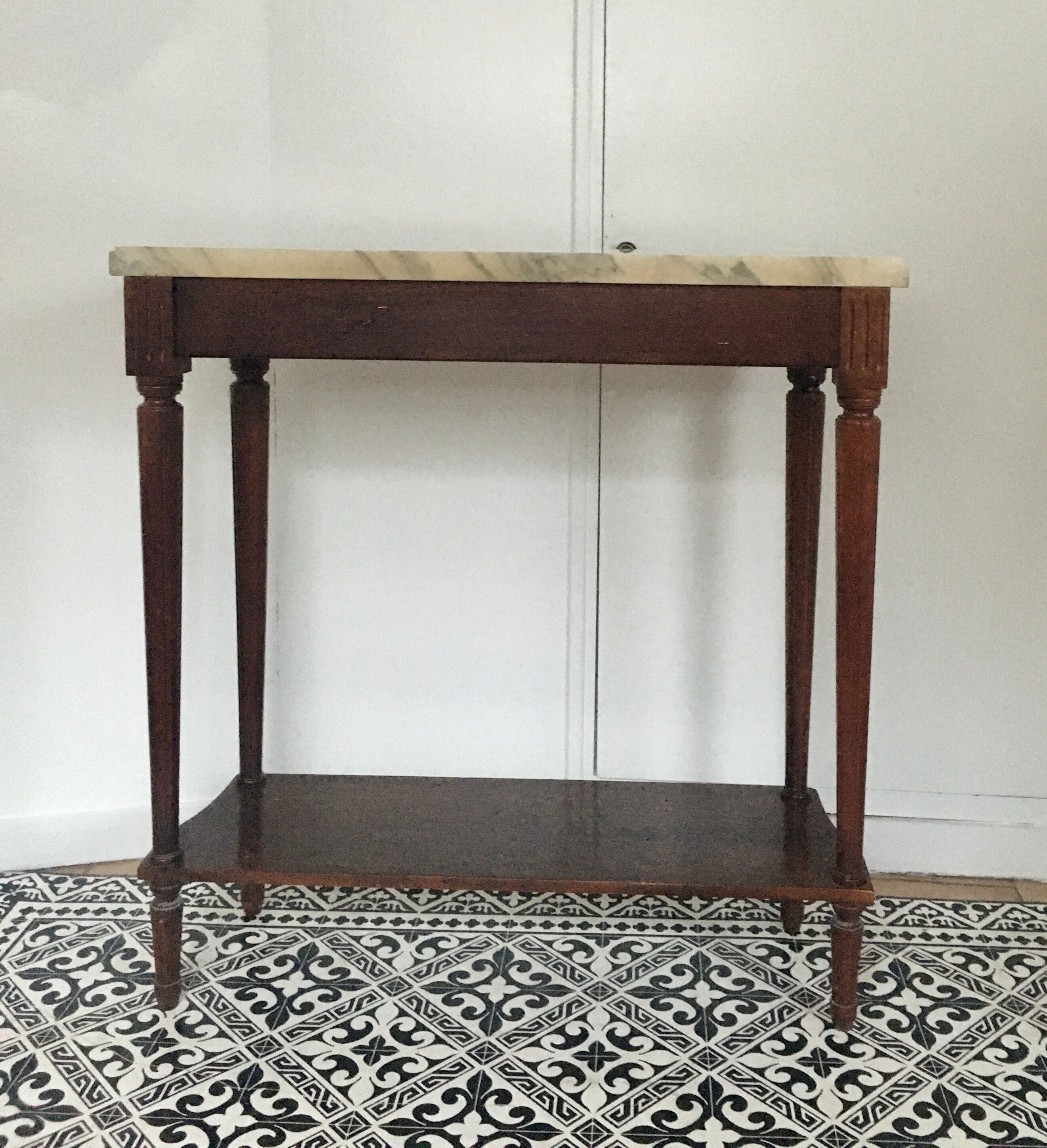 Console tray white marble