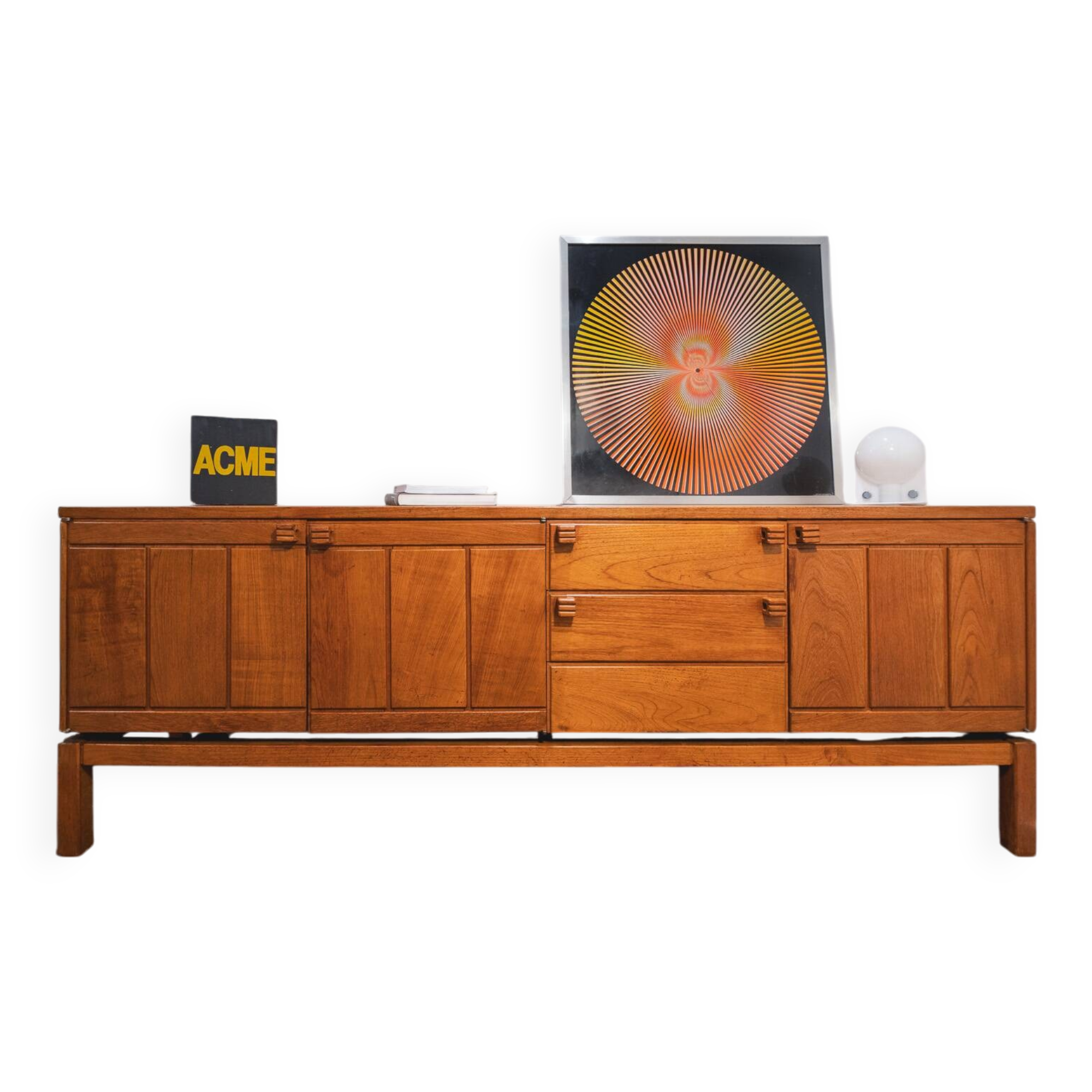Solid elm sideboard – Brutalist & Modernist design, circa 1960-70