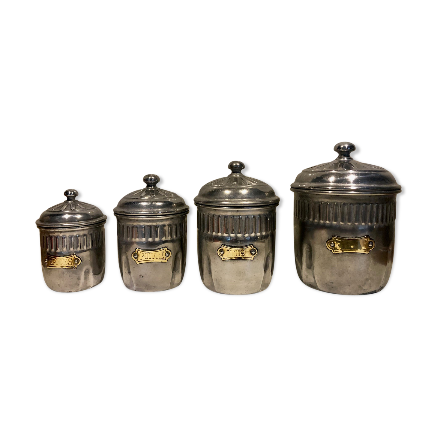 Early 20th aluminium kitchen pots