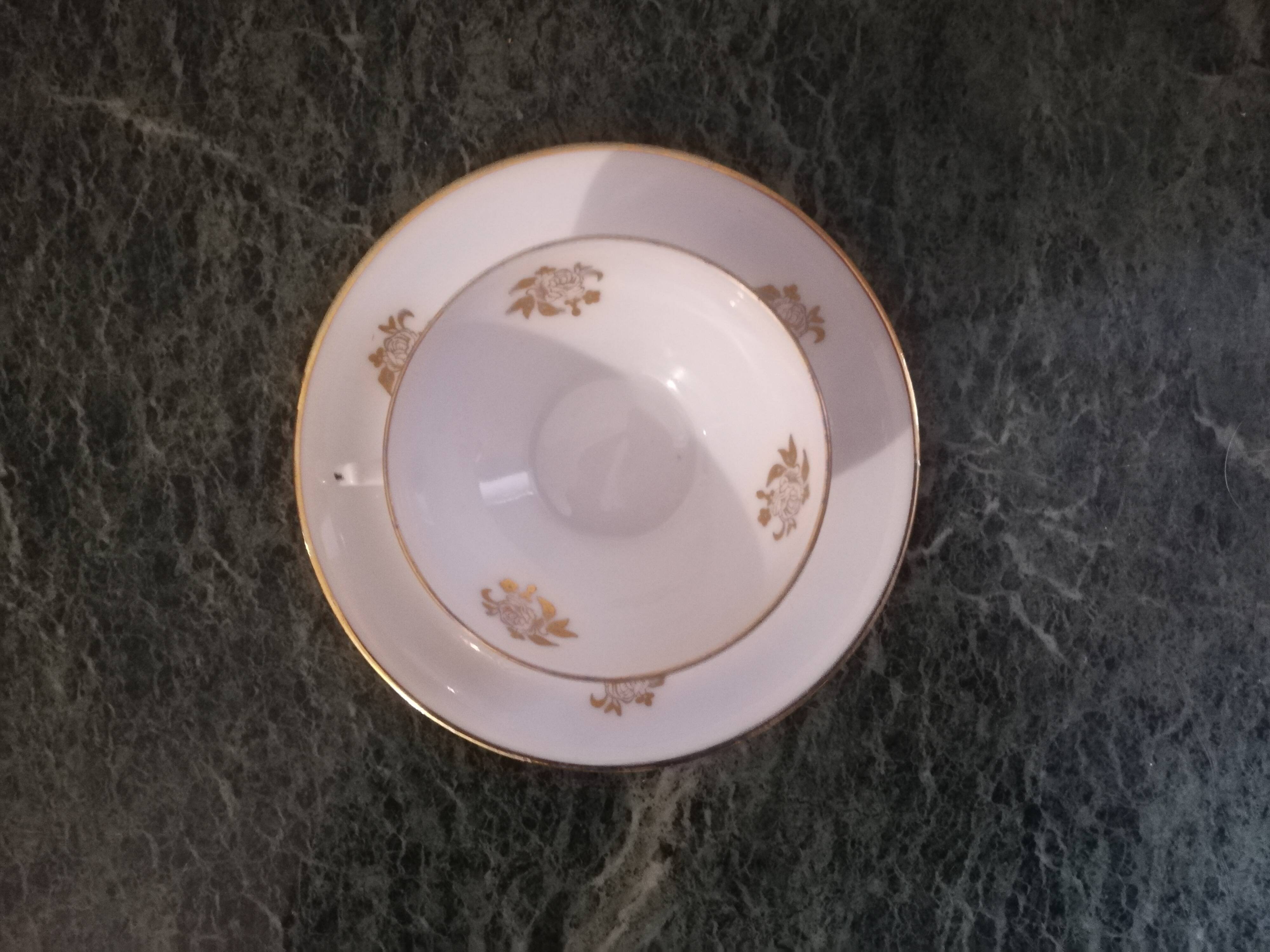 Tea or coffee service in white and gold Limoges porcelain "PL" (Limousine Porcelain)