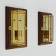 Paire d'appliques murales Sothis, structure bois, laiton et 3 faces en verre biseauté