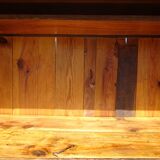Armoire ancienne tout en noyer