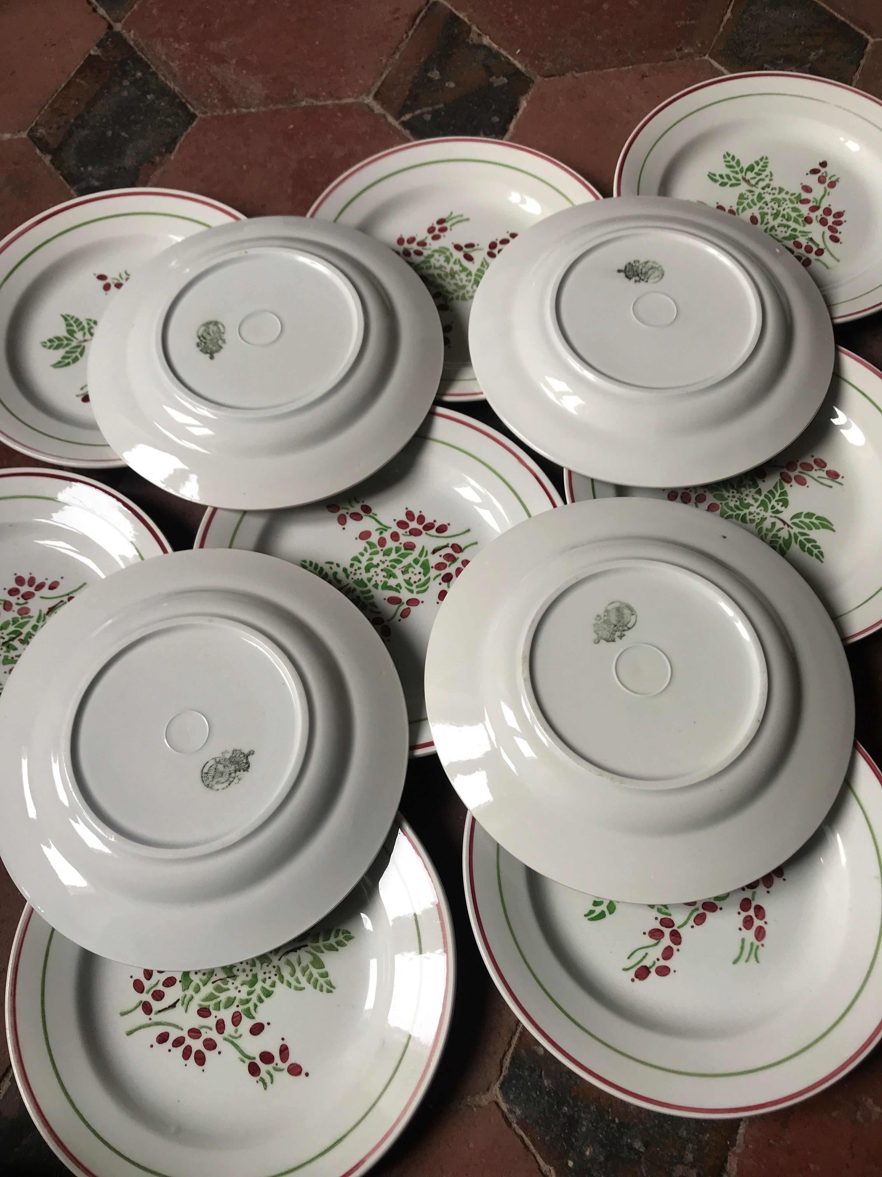 12 assiettes à dessert vintage