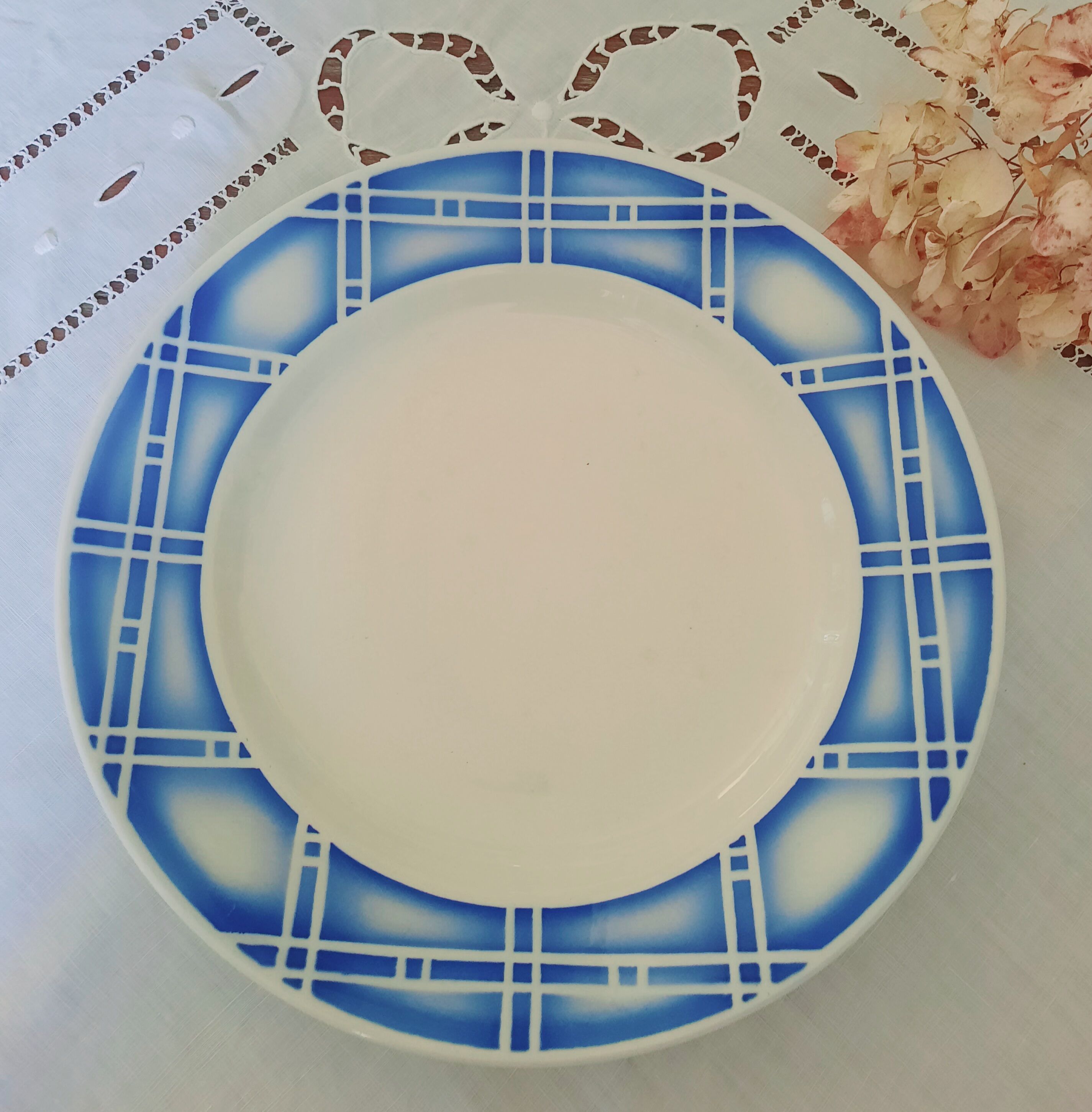 Mismatched old flat plates