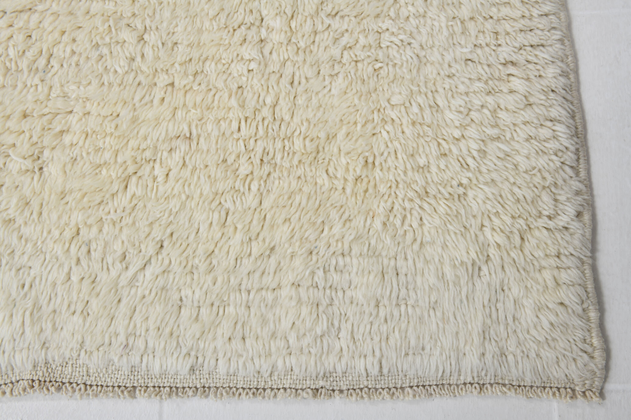 100% wool carpet rug 255x153cm