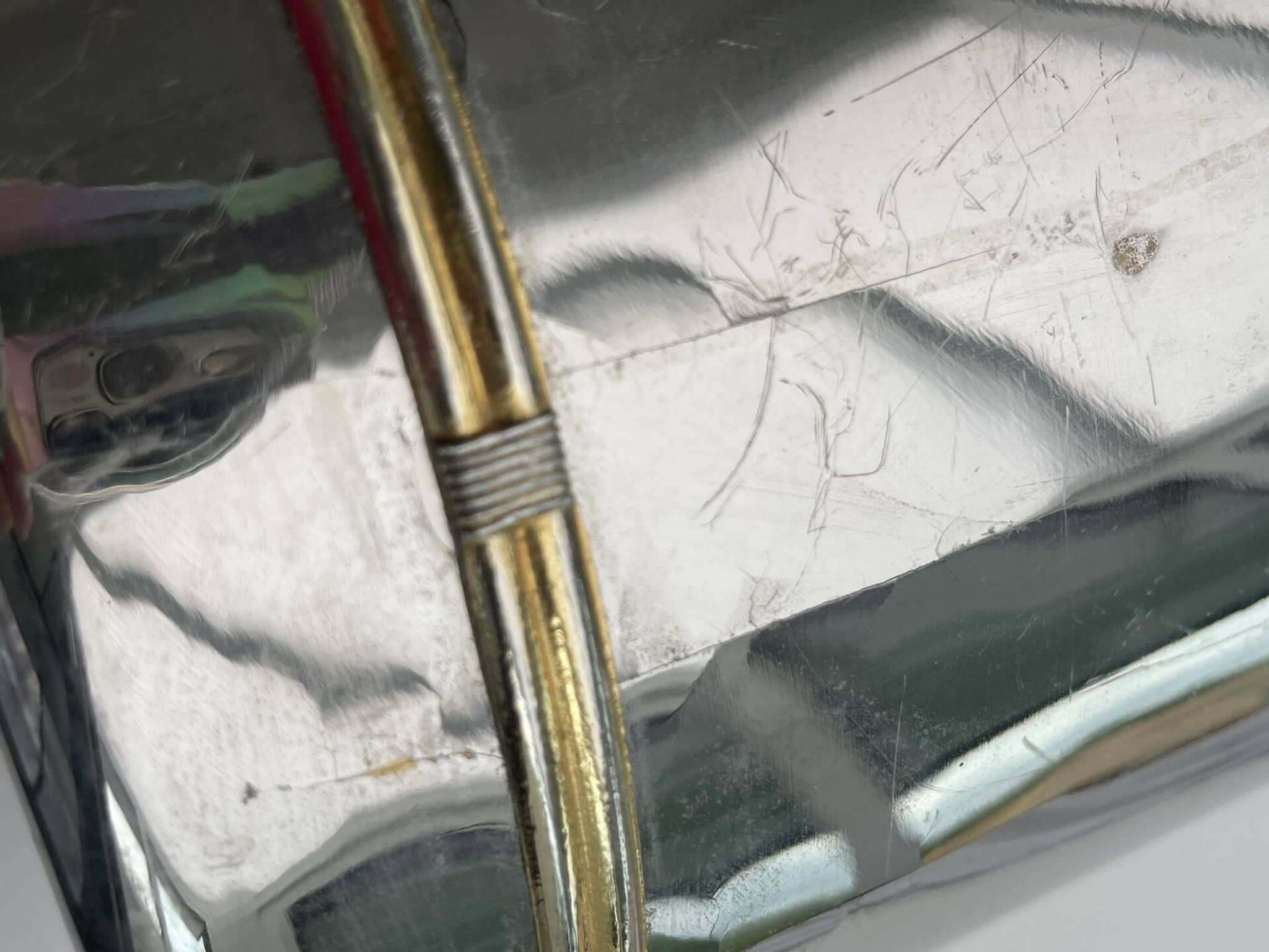 Vintage Gucci champagne bucket in silver-plated metal in Hollywood Regency style.