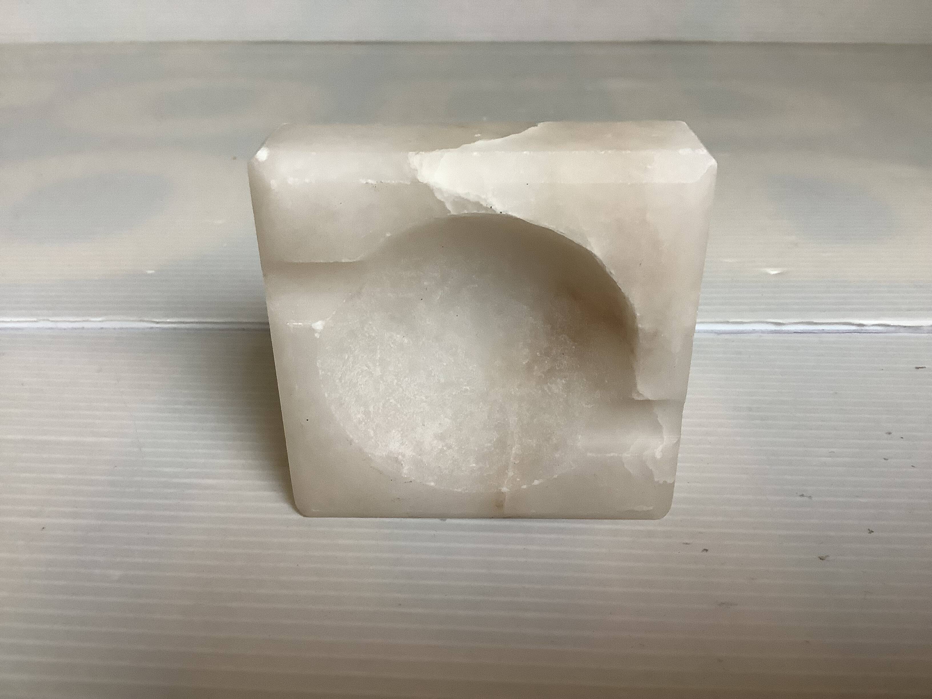 Cendrier individuel en albâtre