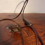 Élégante petite lampe en bois massif sculptée – abat-jour en tissu lin