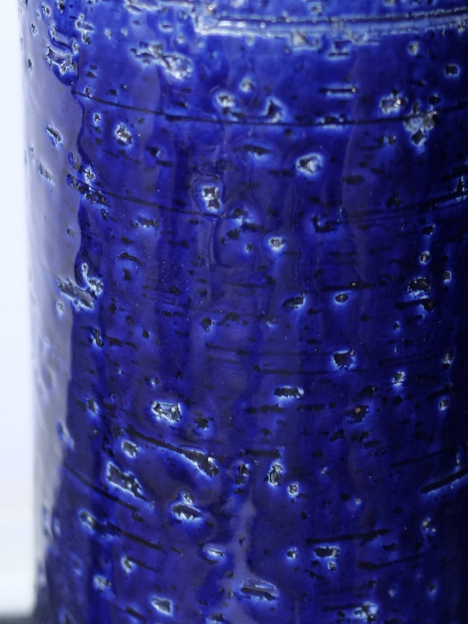 vase rouleau bleu Italie 1960