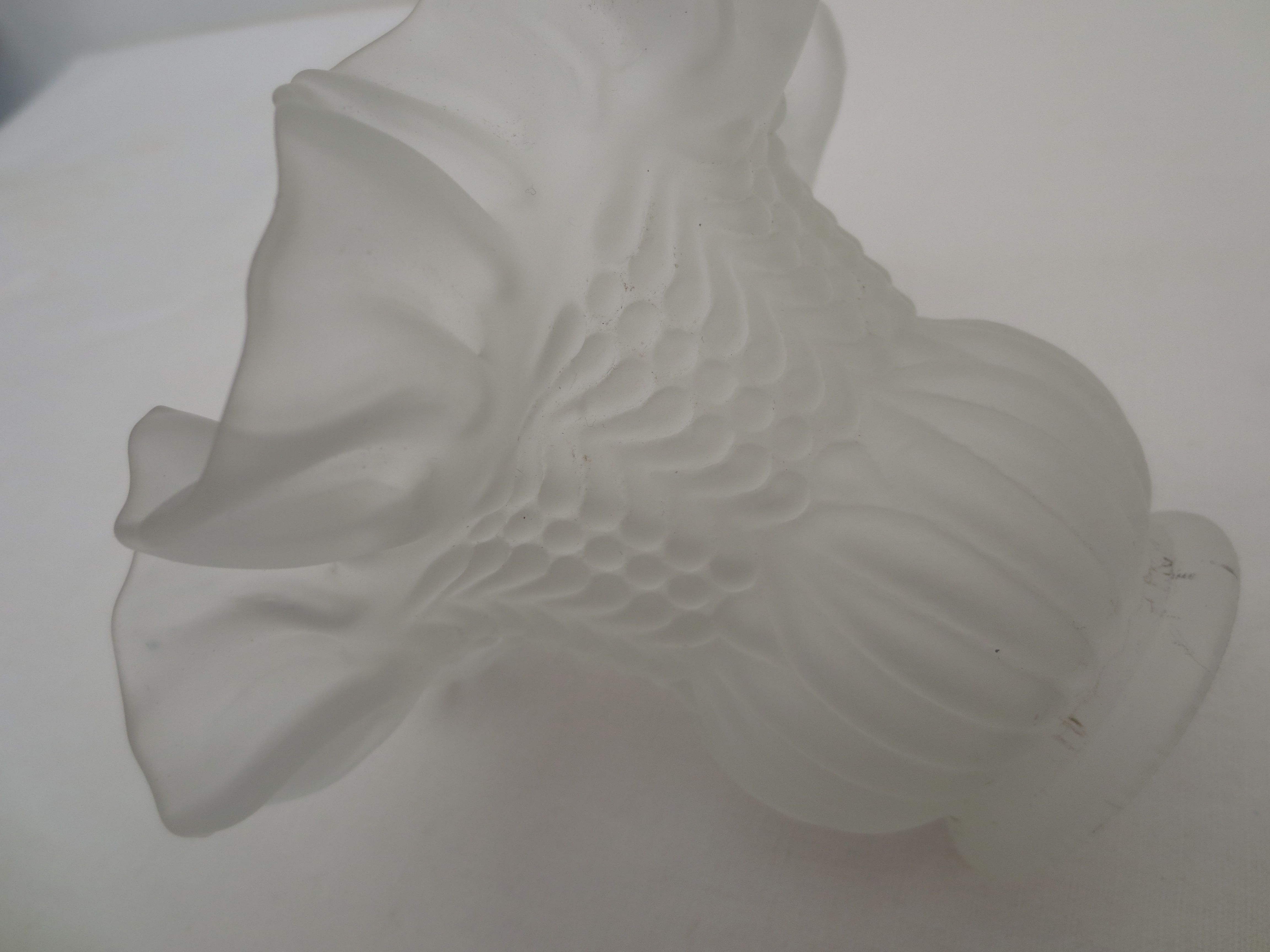 Oblique wall lamp at 45 ° porcelain tulip frosted glass