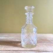 Carafe en cristal gravé et ciselée