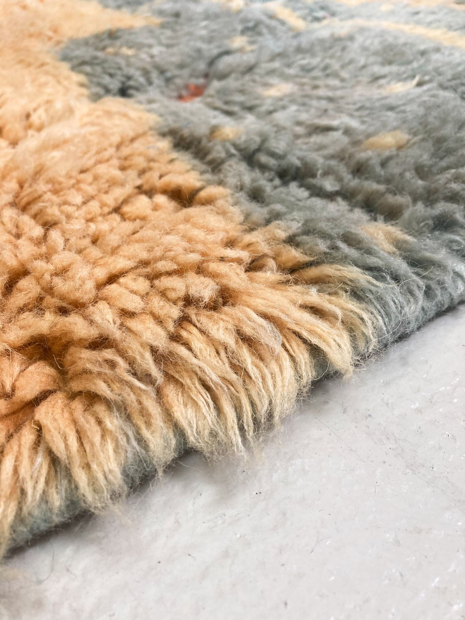 Tapis berbère marocain contemporain M'rirt 2,60x1,65m