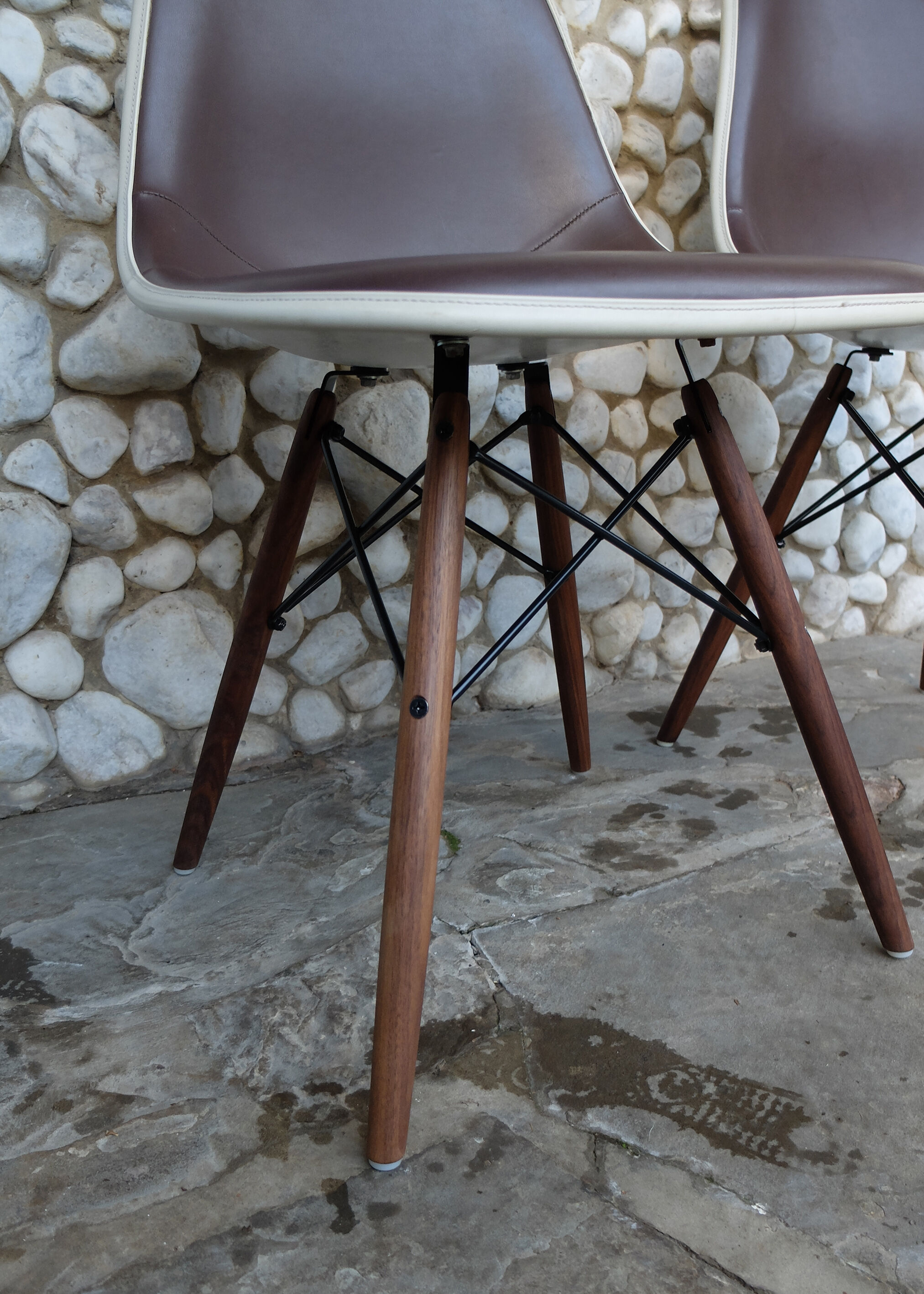 Pair of Ray and Charles Eames chairs on Dowel Bases, Herman Miller USA