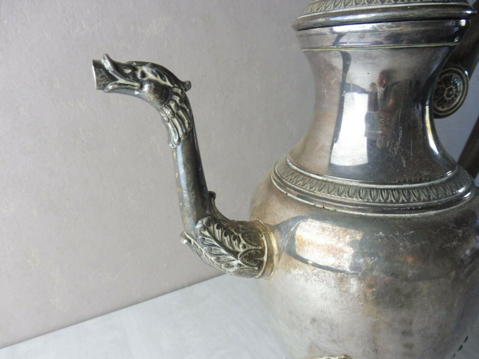 Old tripod coffee maker, silver metal 