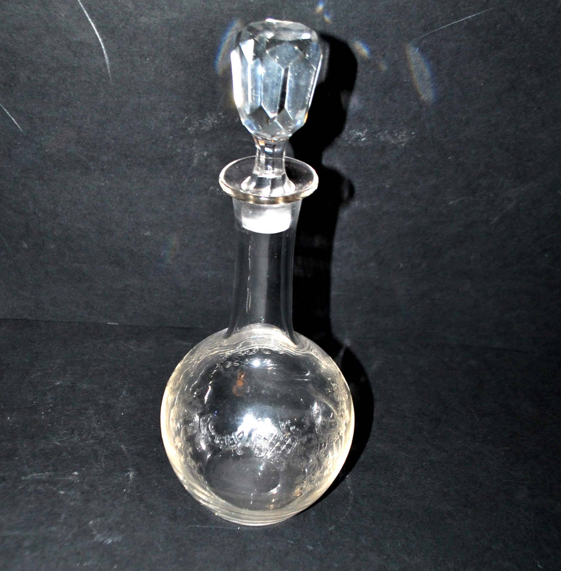 Antique acid-etched crystal carafe - 1900 rococo and foliage decor - 23cm