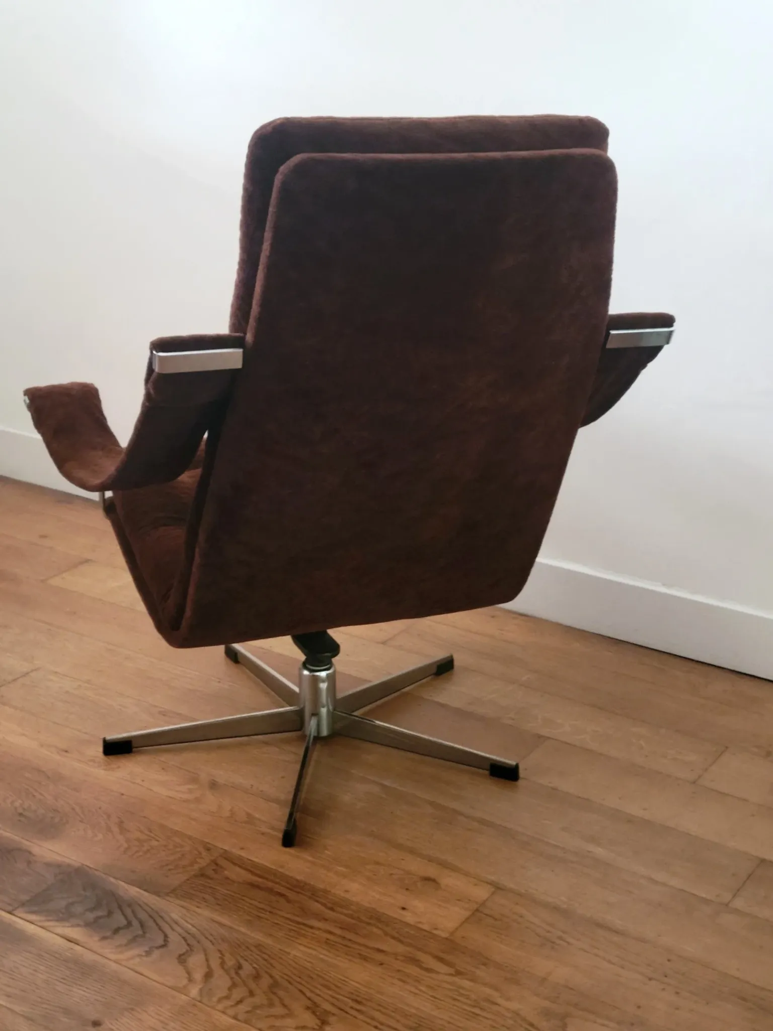 Geoffrey Harcourt swivel lounge chair with ottoman for Artifort