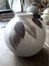 Vase vintage signé au décor végétal