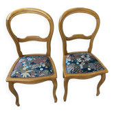 2 chaises en boys et tissus