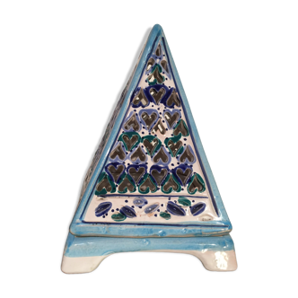 Photophore ceramic pyramid