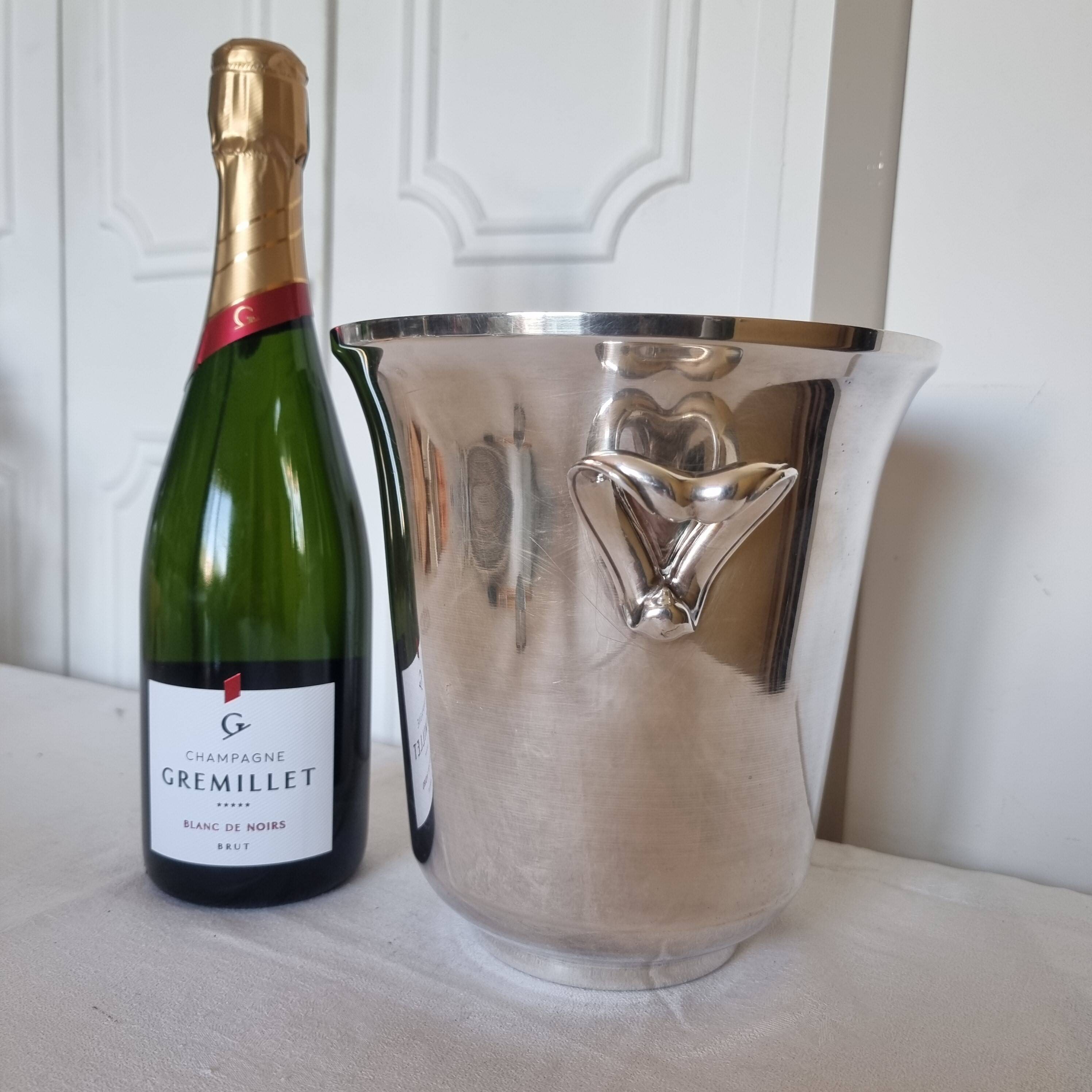 Elegant 1960s Art Deco silver-plated champagne bucket