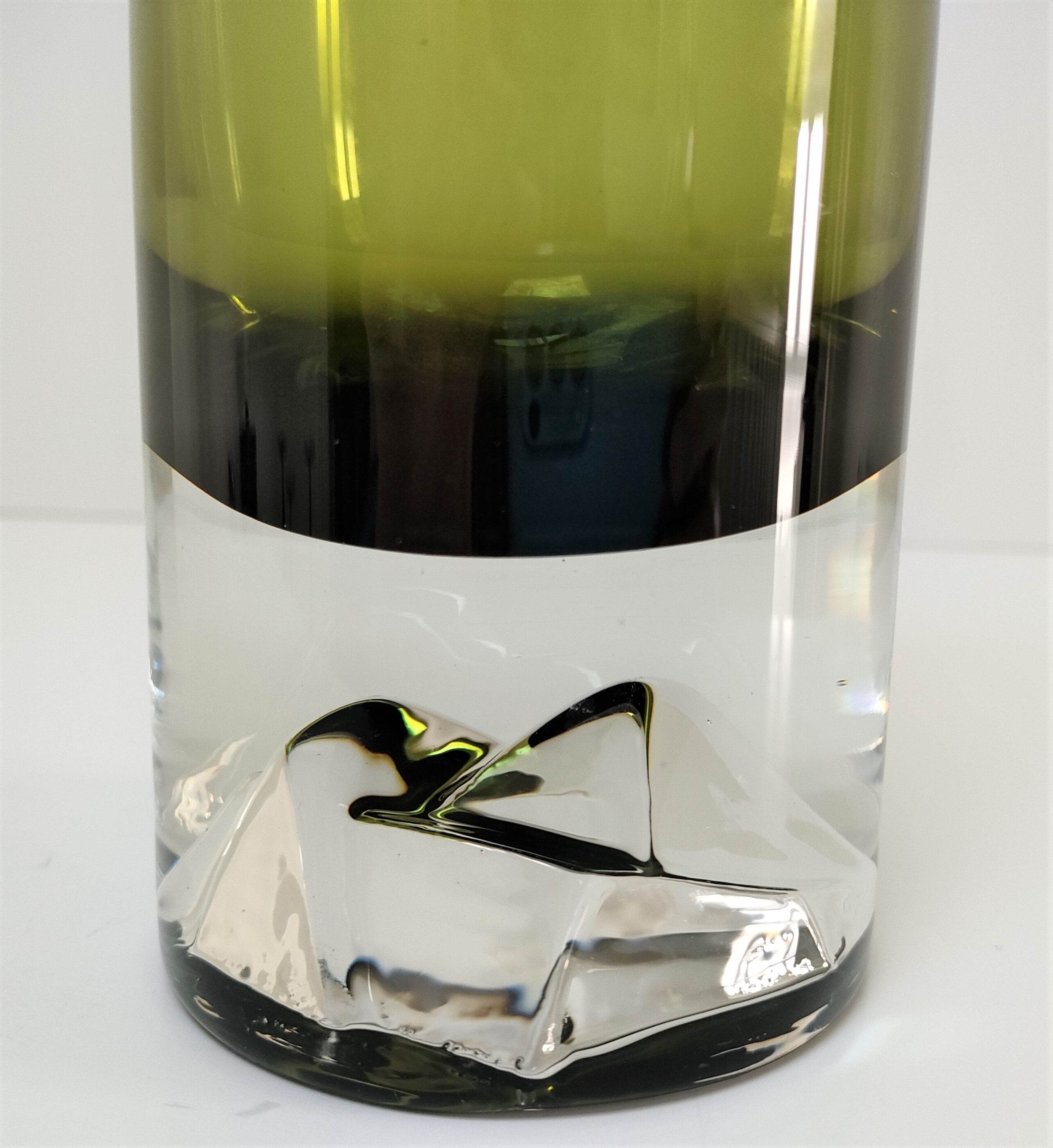 Cylindrical vase green glass Scandinavian design 70s