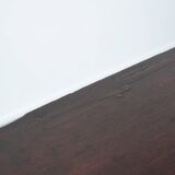 Charmant et intemporel meuble-commode ancien en chêne anglais du début du XIXe siècle, avec deux portes et une serrure fonctionnelle.