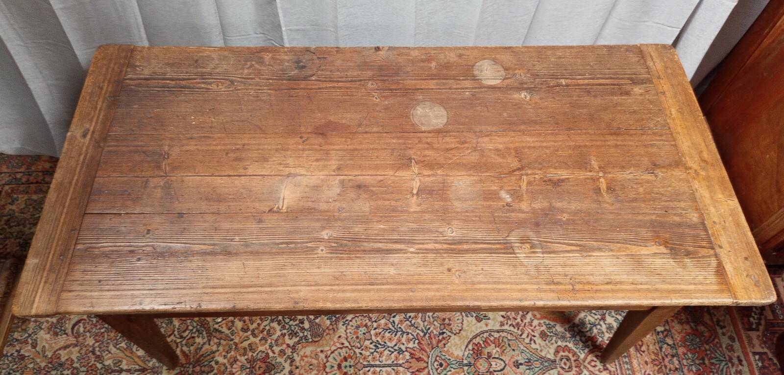 Table with a kneading trough in beech from the 19th century.