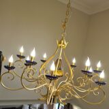 Masca chandelier in gilded wrought iron with gold leaf Aladdin Collection 12 branches in very good condition.