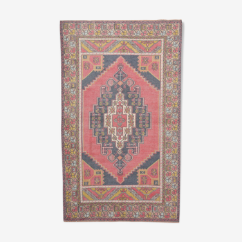 Rustic primitive persian rug 209x124cm