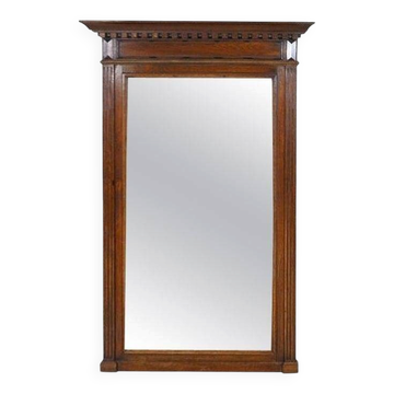 Miroir de style Renaissance Revival dans un cadre en chêne brun, années 1950