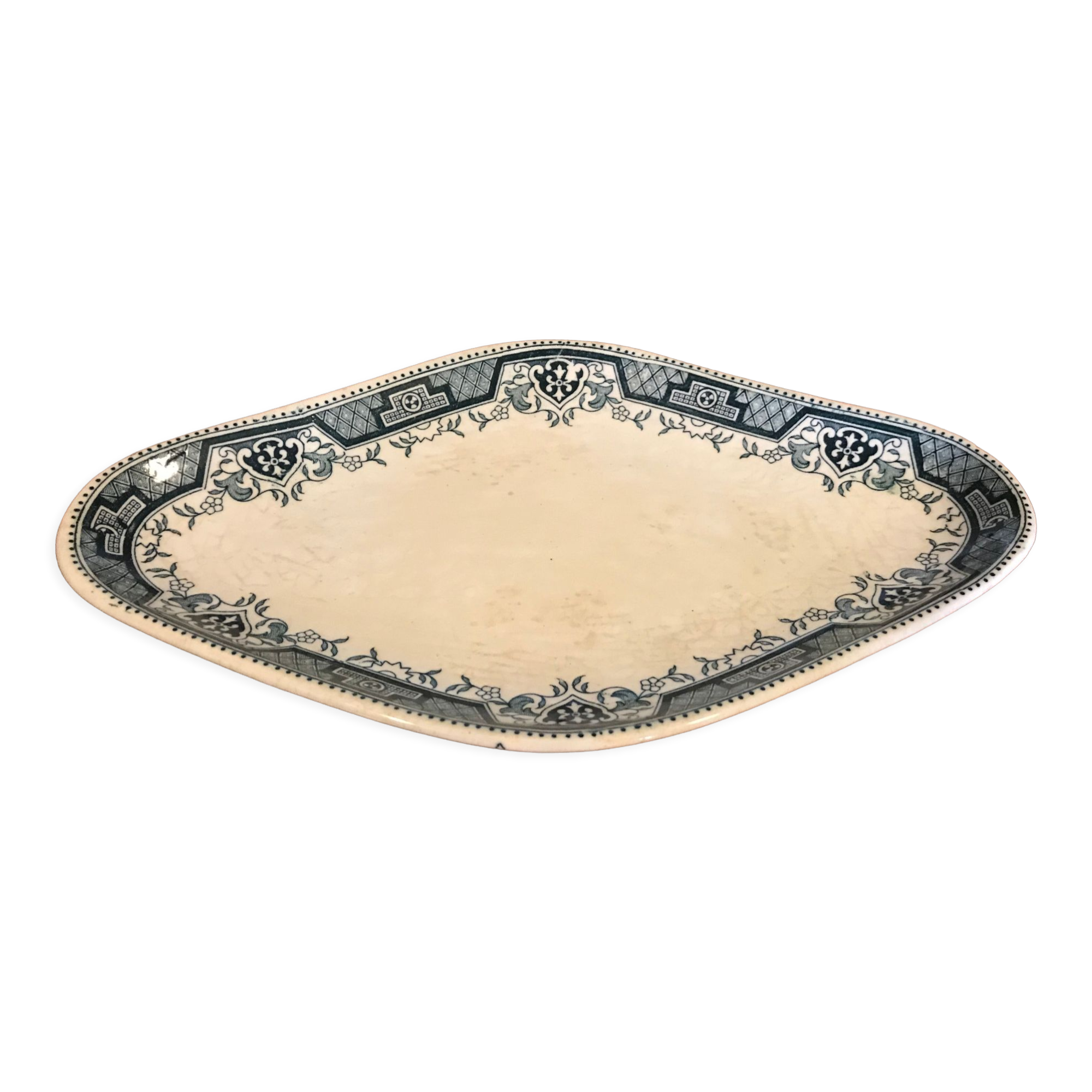 Old porcelain ravier St Amand Hamage