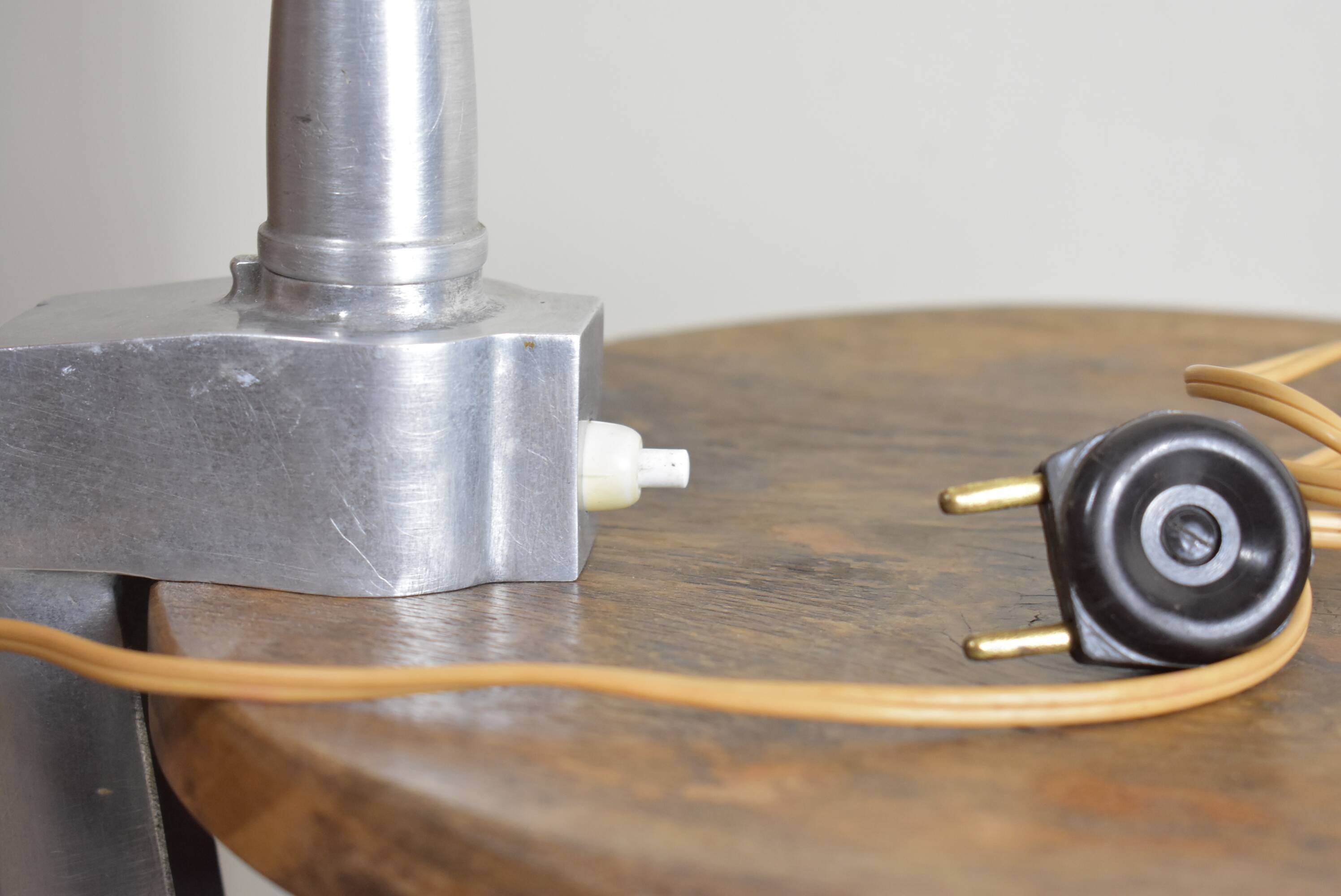 Old office lamp circa 60 mtetal