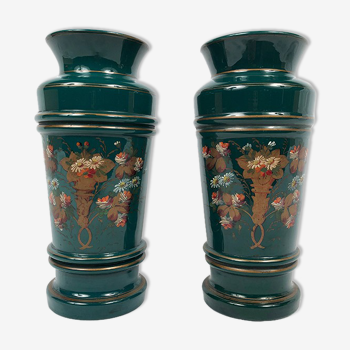 Paire de vases en verre opalin XIXe