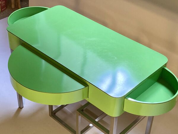Originale table basse / bureau d'enfant, années 70