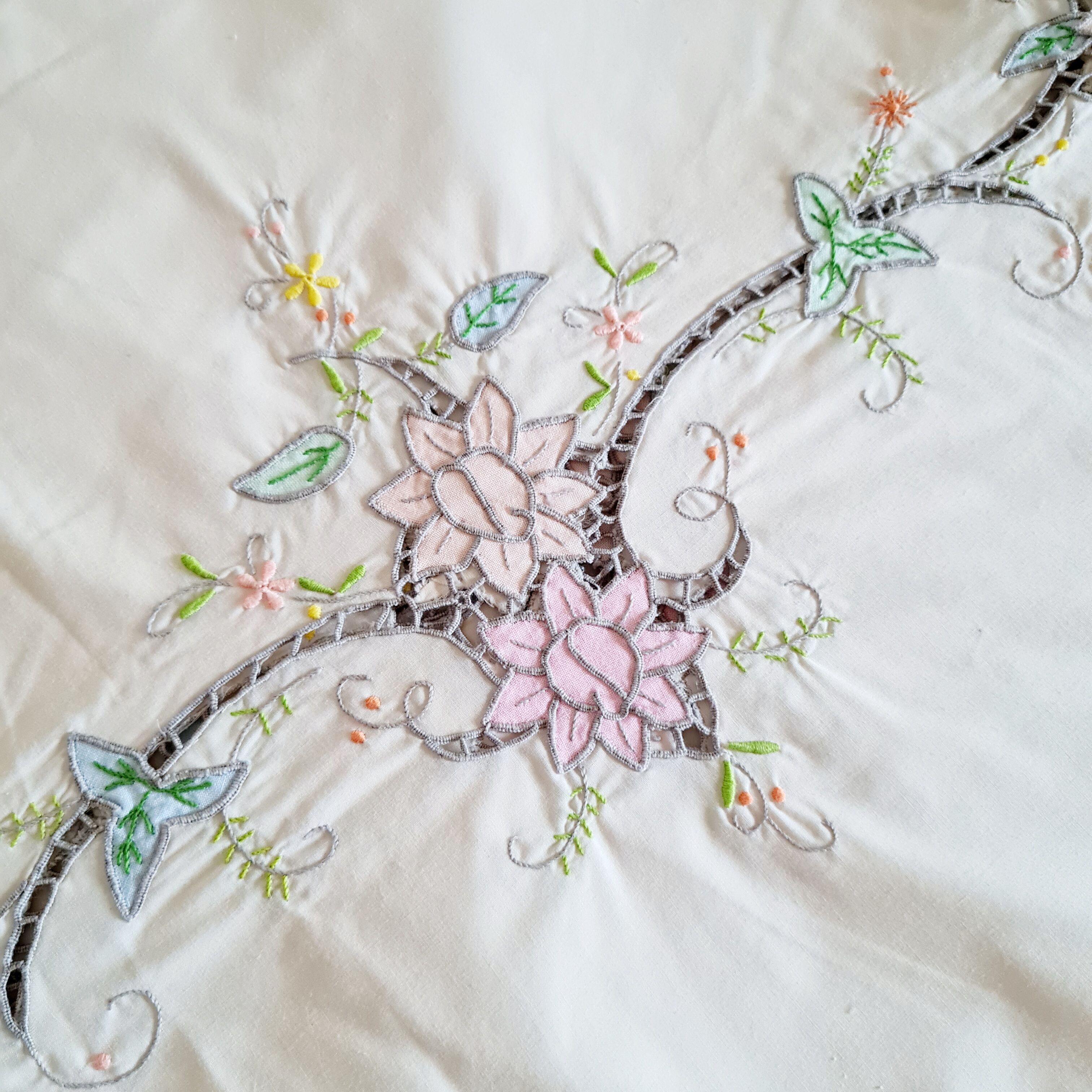 Antique embroidered tablecloth 254x166