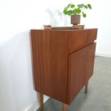 Teck plus fin kastje met lades, nr. 1