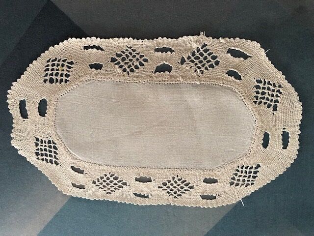 antique handmade placemat 31x18cm