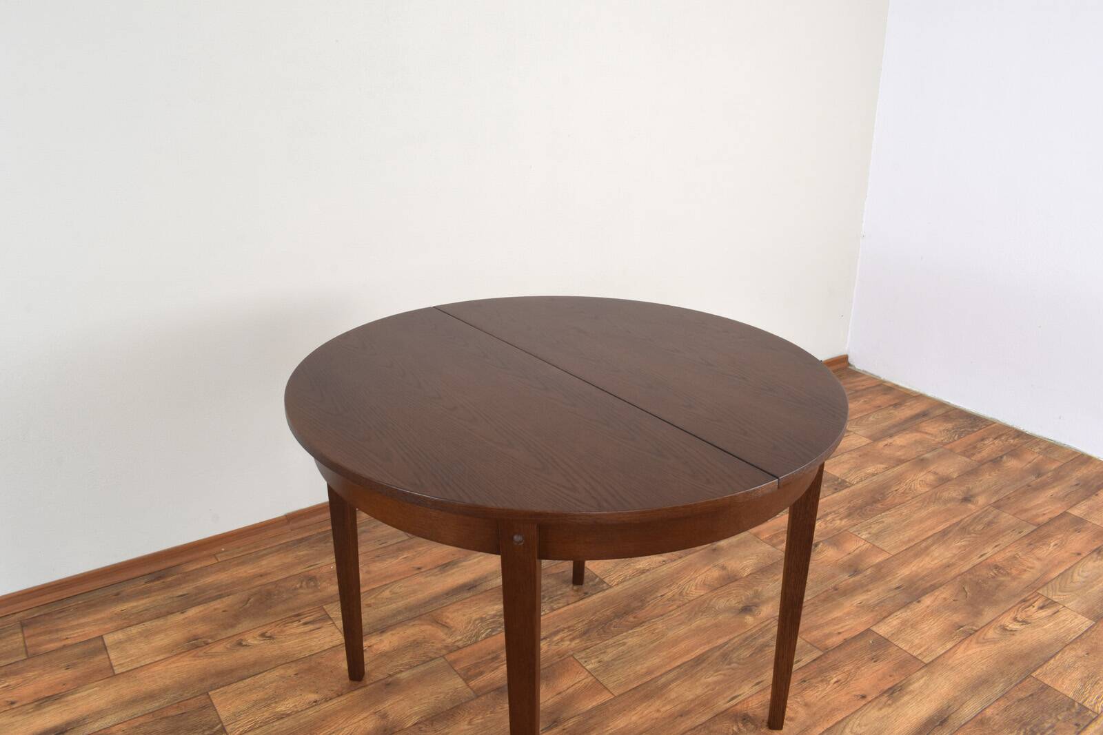 Table à manger extensible en chêne polonais du milieu du siècle, années 1960.