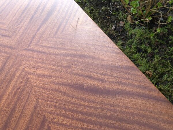 Table vintage portefeuille extensible en teck et hêtre.