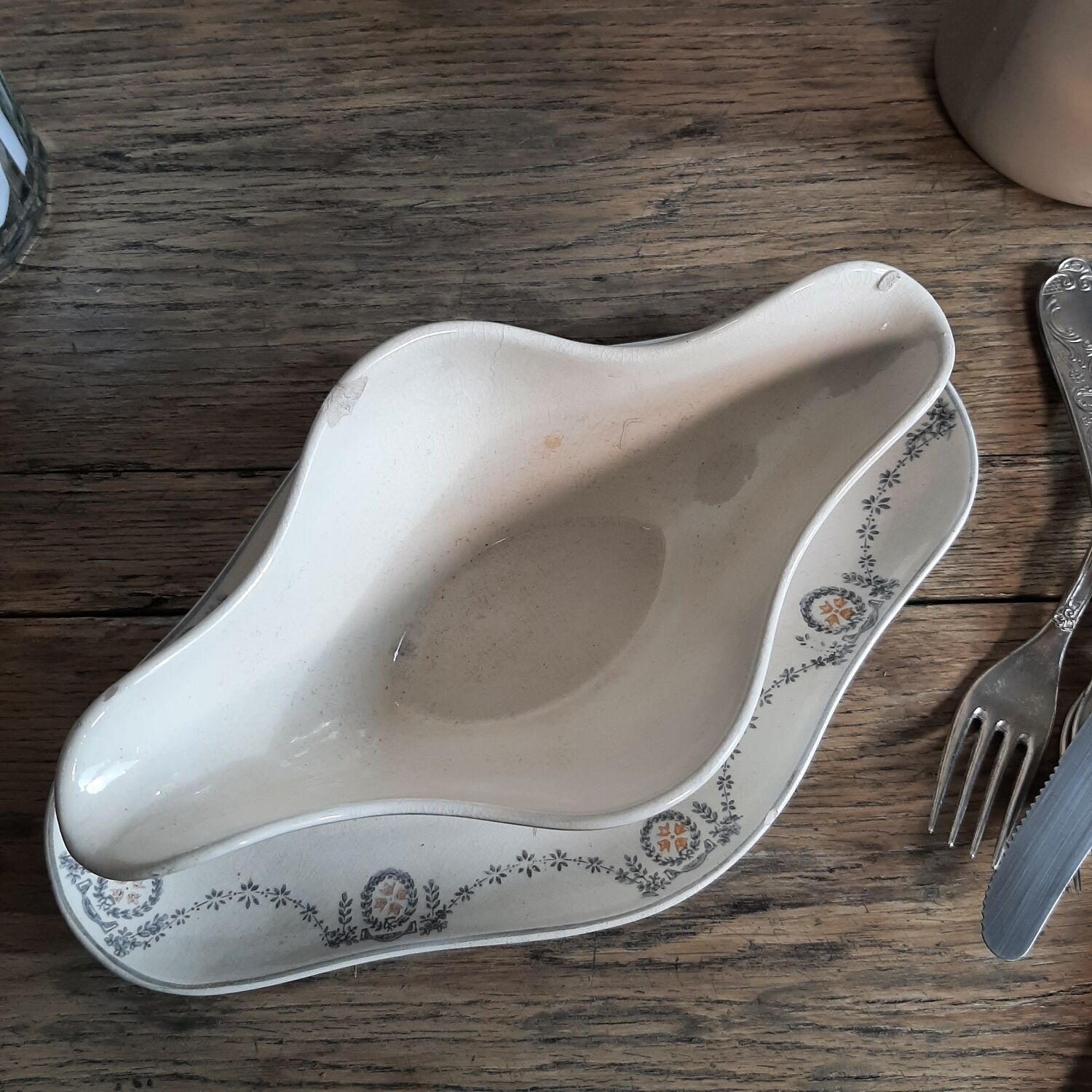 Old gravy boat Longwy Moselle