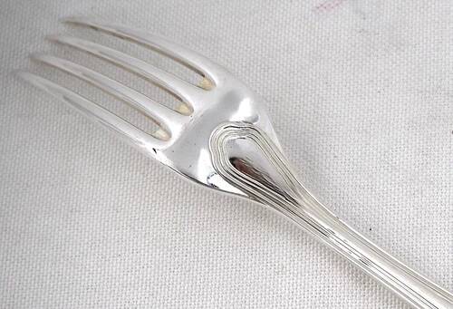 Christofle Spatours 12 table forks, 20.7 cm, silver-plated metal in perfect condition.